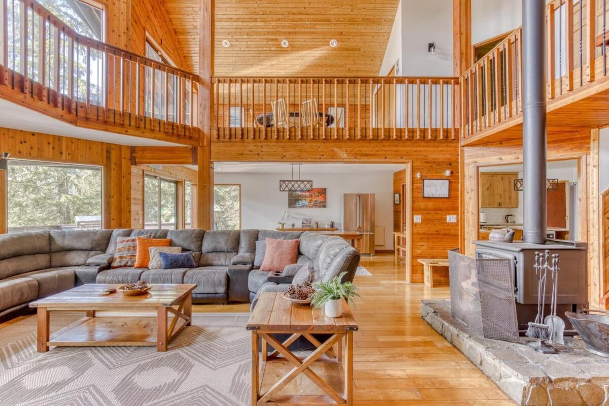 Great Blue Lodge - Spacious Ski Lodge, Hot Tub, Sauna, Game Room & More 加文门特营 外观 照片