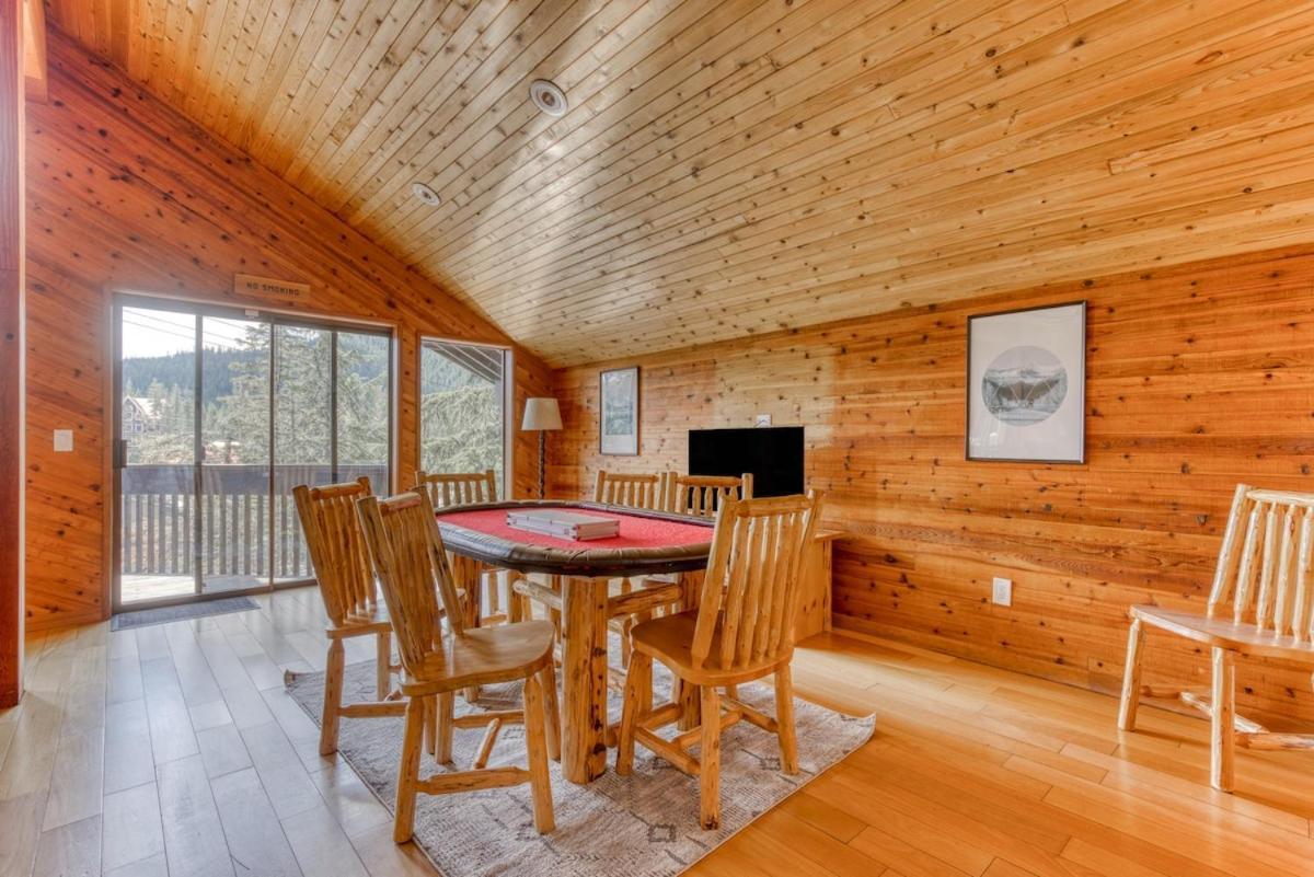 Great Blue Lodge - Spacious Ski Lodge, Hot Tub, Sauna, Game Room & More 加文门特营 外观 照片