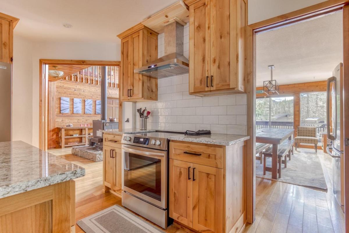Great Blue Lodge - Spacious Ski Lodge, Hot Tub, Sauna, Game Room & More 加文门特营 外观 照片
